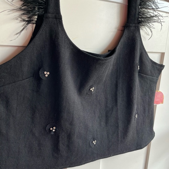 ARULA nwt black crop top with feather accents - Picture 3 of 7